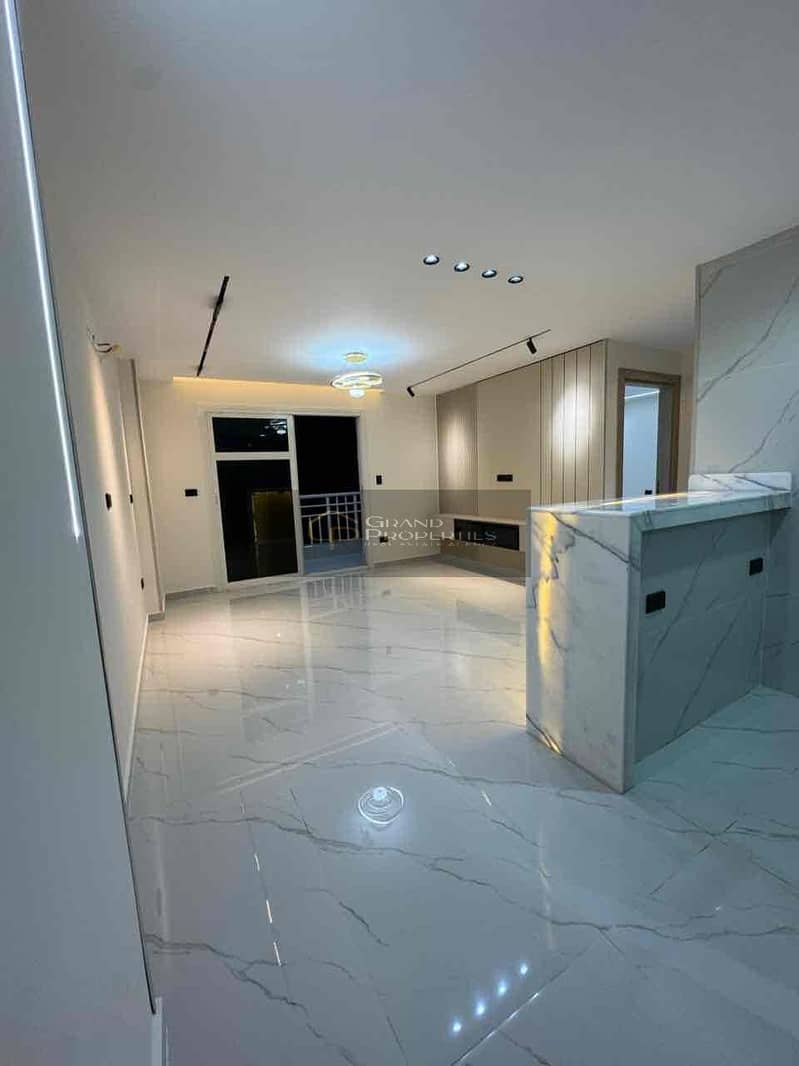 4 19211a05-8d75-4e14-9192-a283f60e6e90. jpg