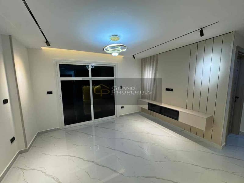 5 a12369bd-1ffd-41b3-9a2a-58a8fa524094. jpg