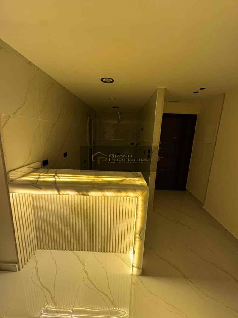 13 5c425c15-f7ed-4dea-b511-cebfb7227540. jpg