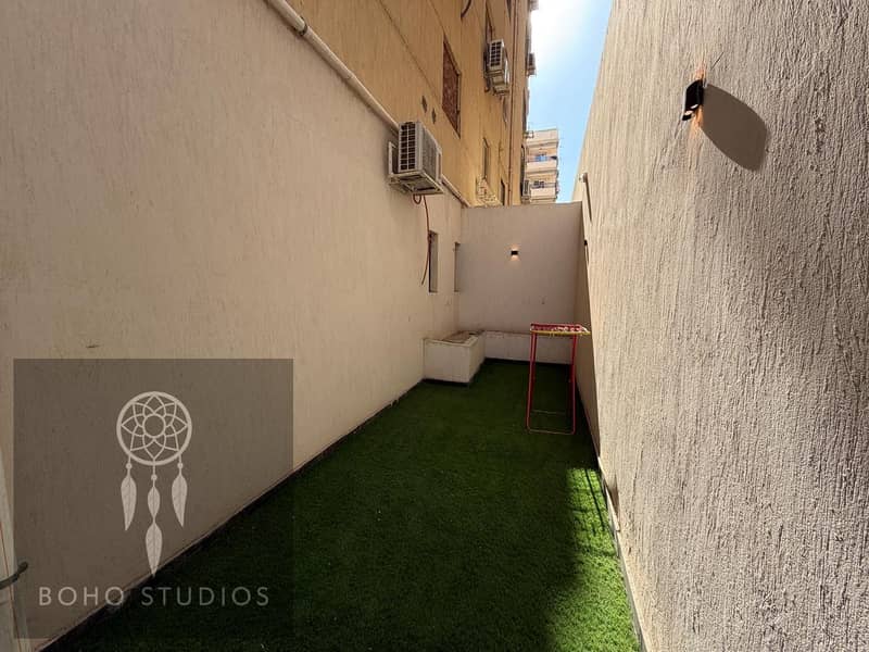 6 0865c8dc-7c38-4622-b625-9bc44f31ef4b. jpg