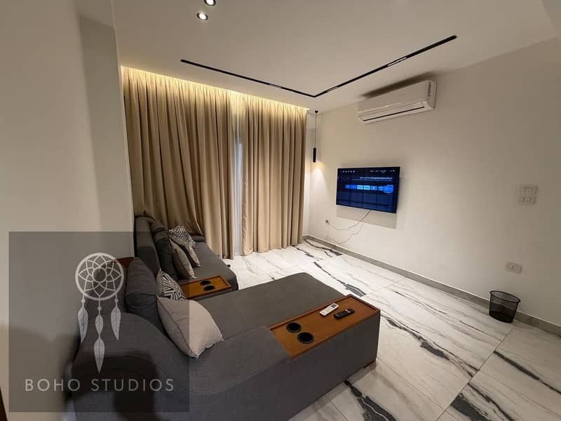 11 b8eaca8d-235b-4ca5-97a3-ea4093056318. jpg