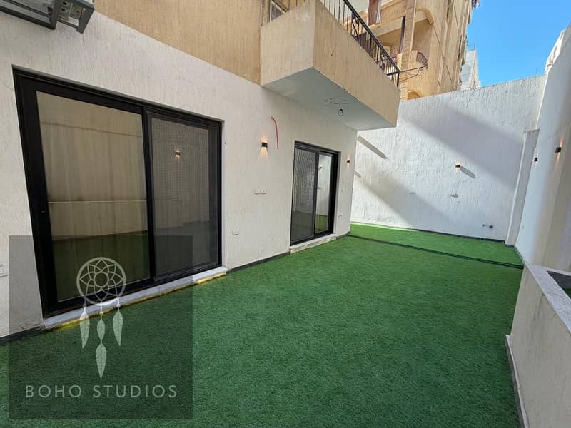 12 ccaa9d18-9d64-4bfe-95dc-61b1055d7c08. jpg