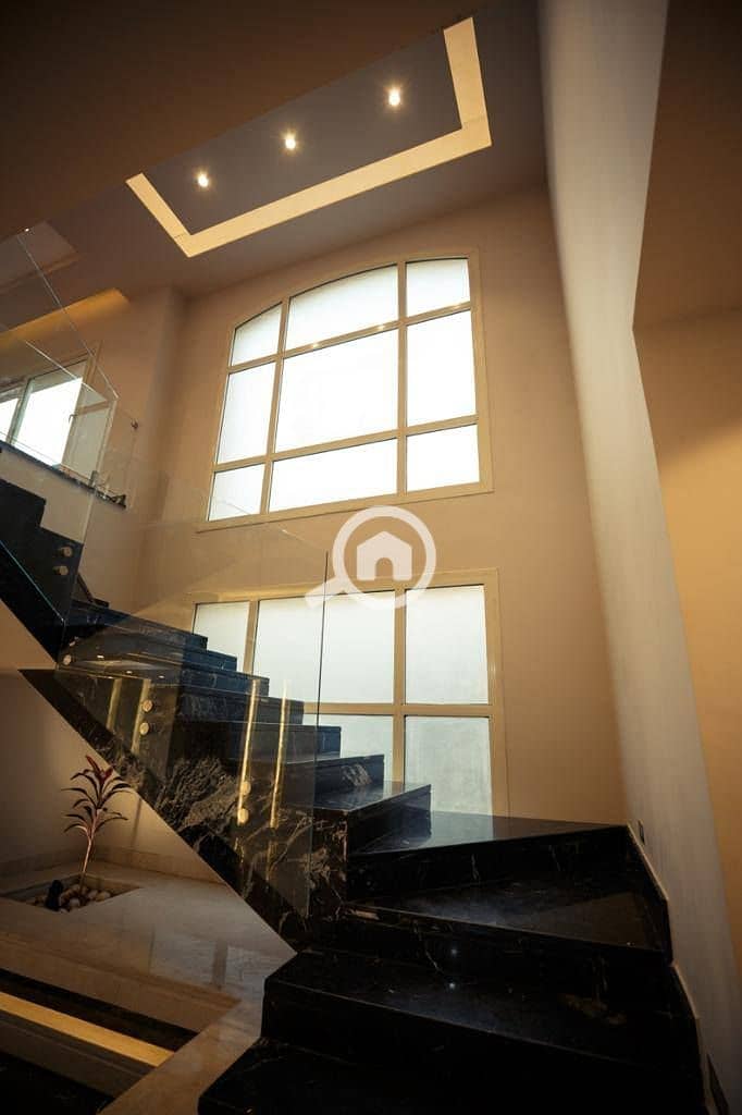 12 605445729_896453272917935_3279704394991739055_n. jpg