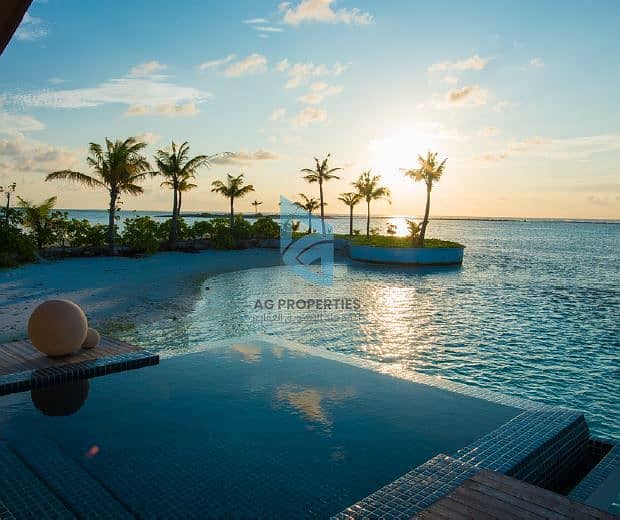 10 plage-mountian view-map-alessamy. jpeg