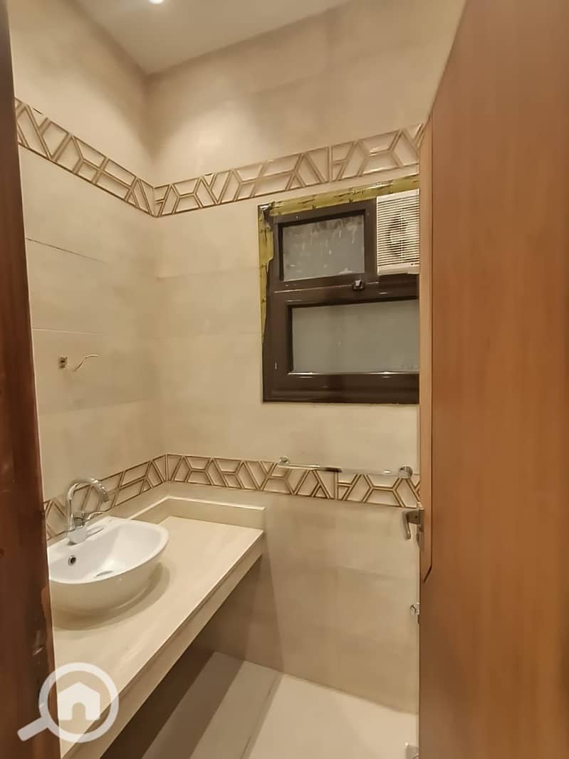 7 WhatsApp Image 2025-12-25 at 1.09. 54 PM (2). jpeg