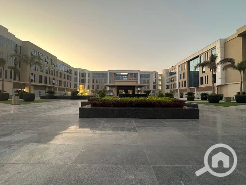 7 WhatsApp Image 2024-10-17 at 12.34. 22 (2). jpg