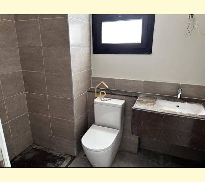 9 WhatsApp Image 2025-12-08 at 5.07. 15 PM (1). jpg