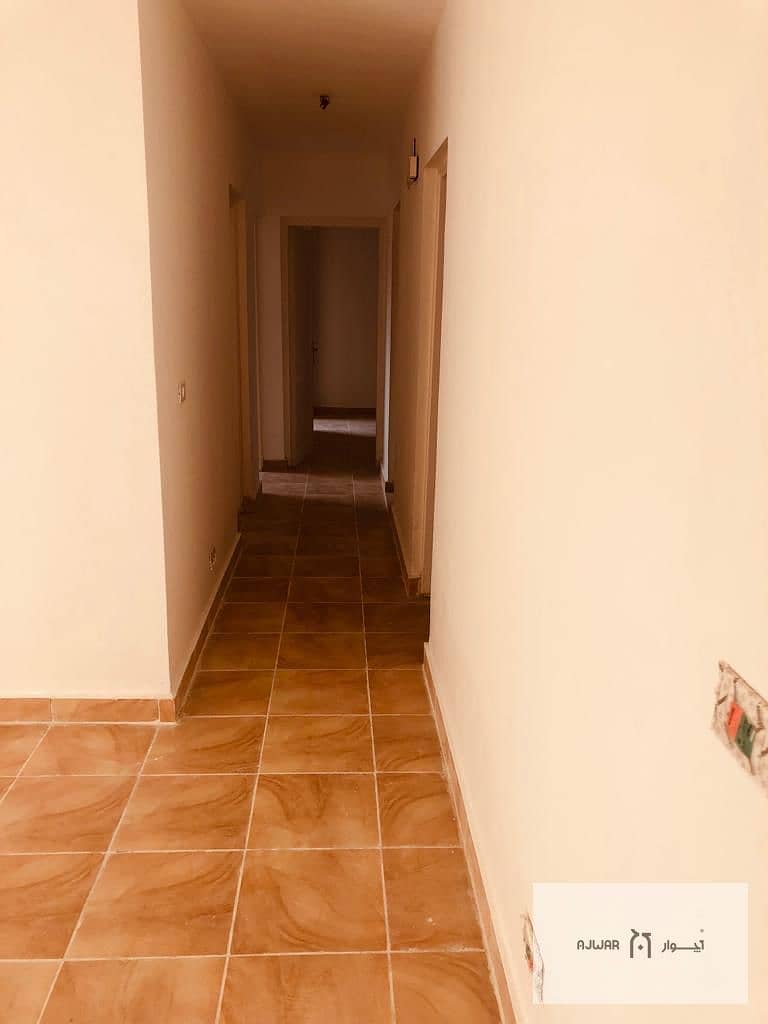 4 de9e20fa-3450-4823-9947-c1ca5f3b65f5. jpg