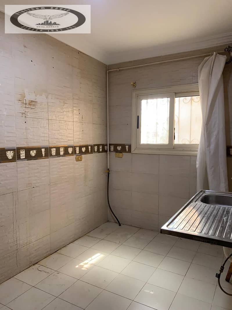 8 d059abd4-cdfb-40b3-94aa-1d1198e20aa4. jpg