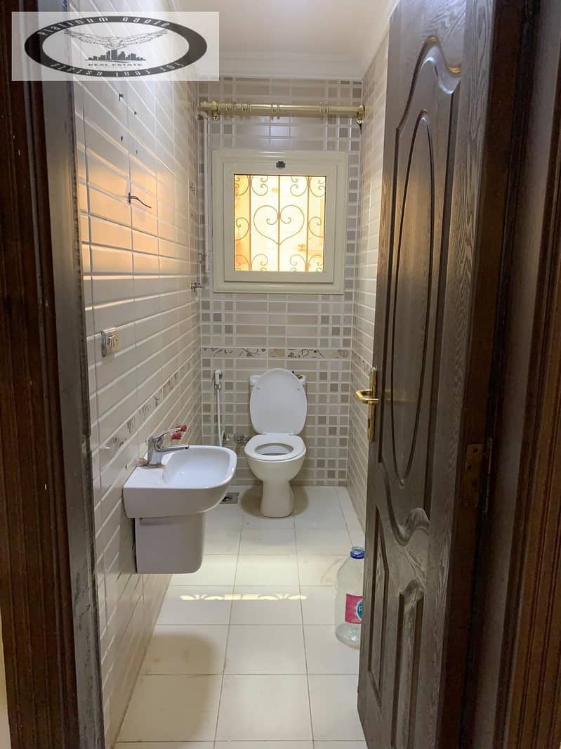 9 5a457b6f-b044-494c-88f4-5c92830dcb51. jpg