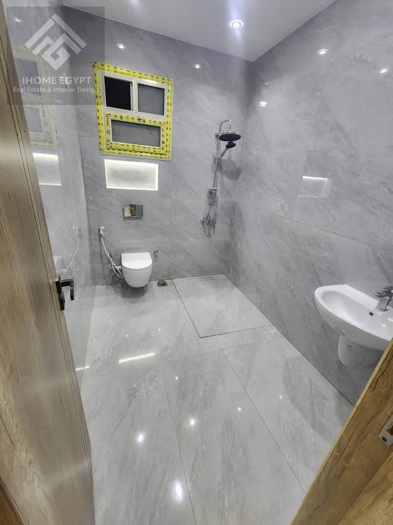 7 954d9b63-f171-42a9-bba8-7a6f8a6d747f. jpg