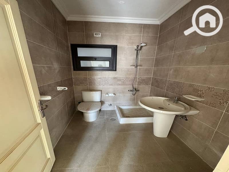 3 59eb6fc6-0593-4bbb-88fc-eecec3337665. jpeg