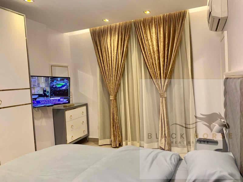 4 e7a9c96e-7afc-4980-8609-fbe63daa3f40. jpg