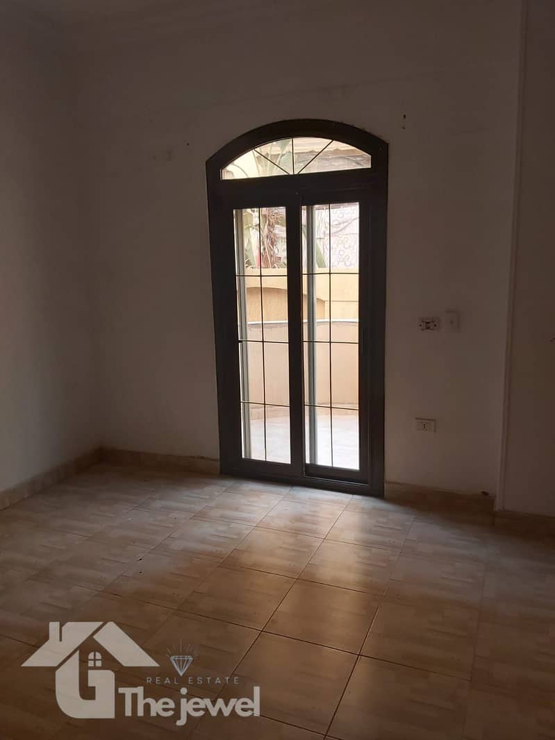 4 01f029d5-f481-4cb7-b116-4b88948fe521. jpg