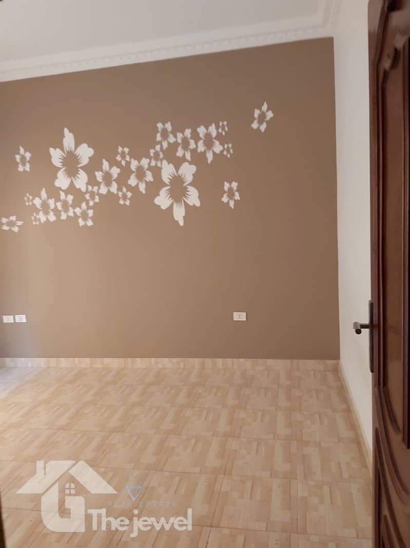 8 686eae43-e238-4e5b-aa0f-7918b2448578. jpg