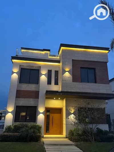 5 Bedroom Villa for Sale in New Cairo, Cairo - photo_2025-03-20_20-16-43. jpg