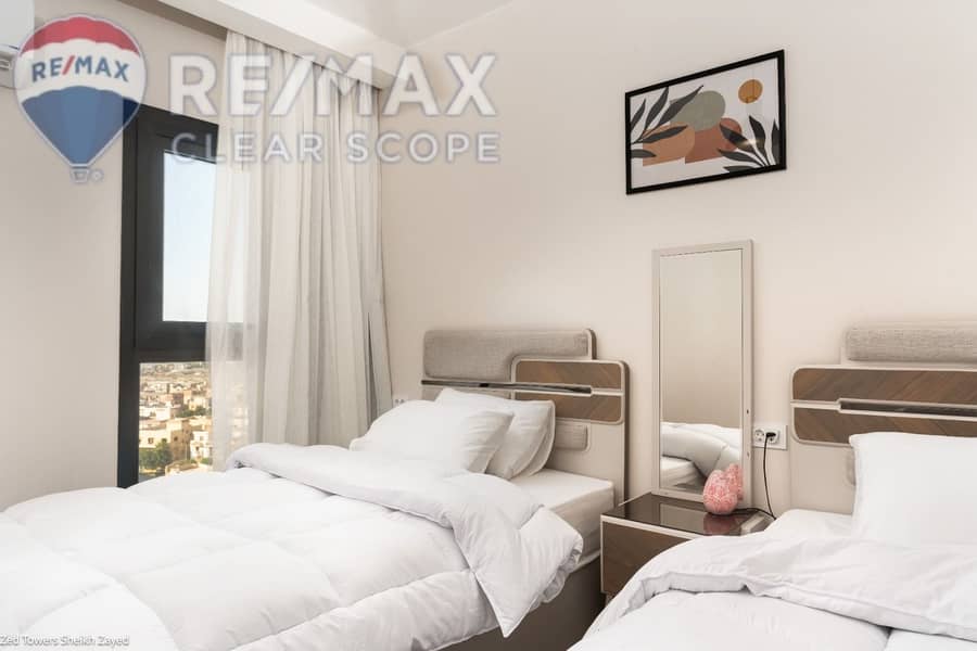 18 b7d2b612-d730-4b36-b623-4dbfa7c1bac3. jpg