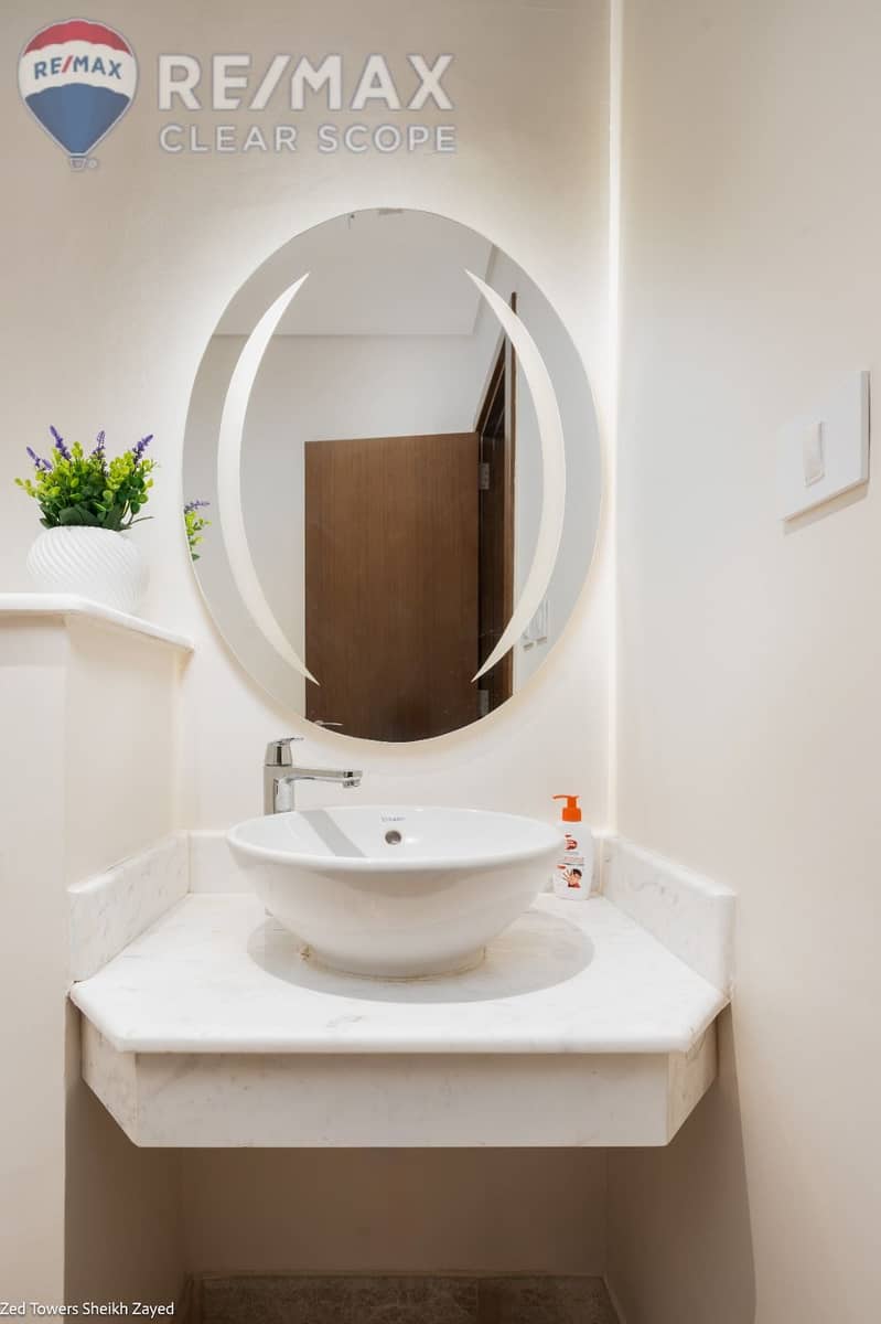 19 b78e7121-c0f2-4b7f-81fa-e90a718c96d6. jpg