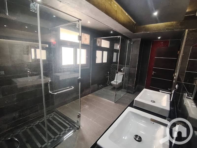 13 605346337_896414899588439_4172714071713401895_n. jpg