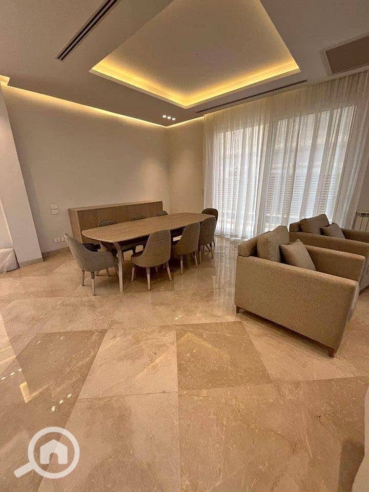 8 463999266_1830064080857870_1134573443009313317_n. jpg