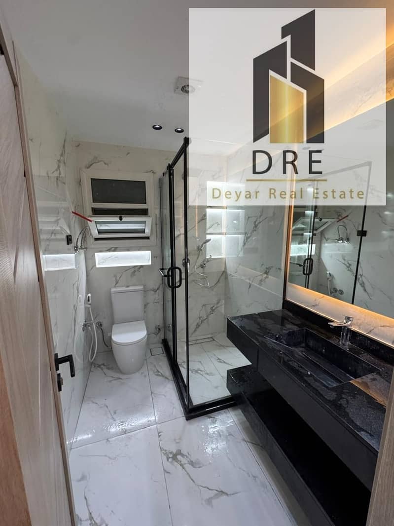 11 a17bbab3-6cb4-44e8-bcdc-70f4d7cdf73b. jpg