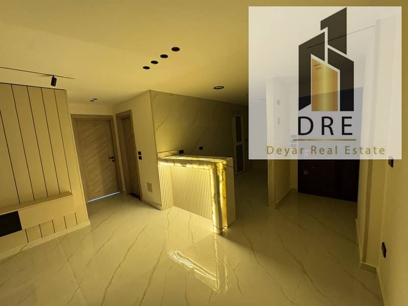 12 a8330a5e-6c06-4b6c-add0-b32f760427e8. jpg