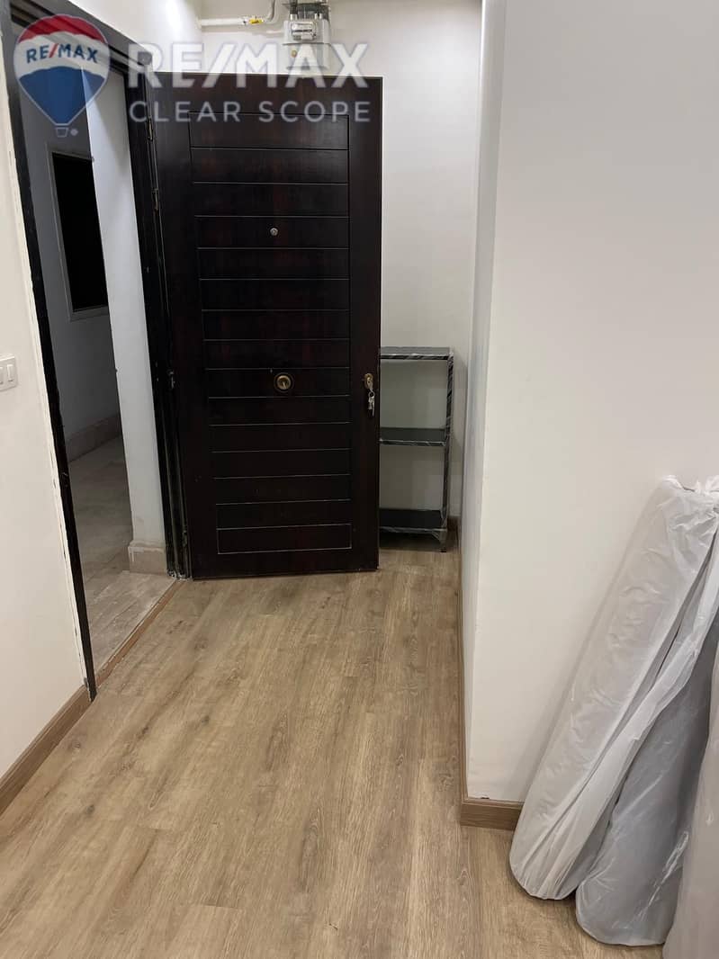 8 275ff0d4-523b-45d4-96ad-ff2702dc8a28. jpeg