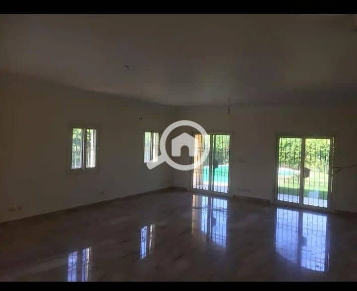 12 bb451a1b-bd5c-4339-b310-9e6d6d29119d. jpg