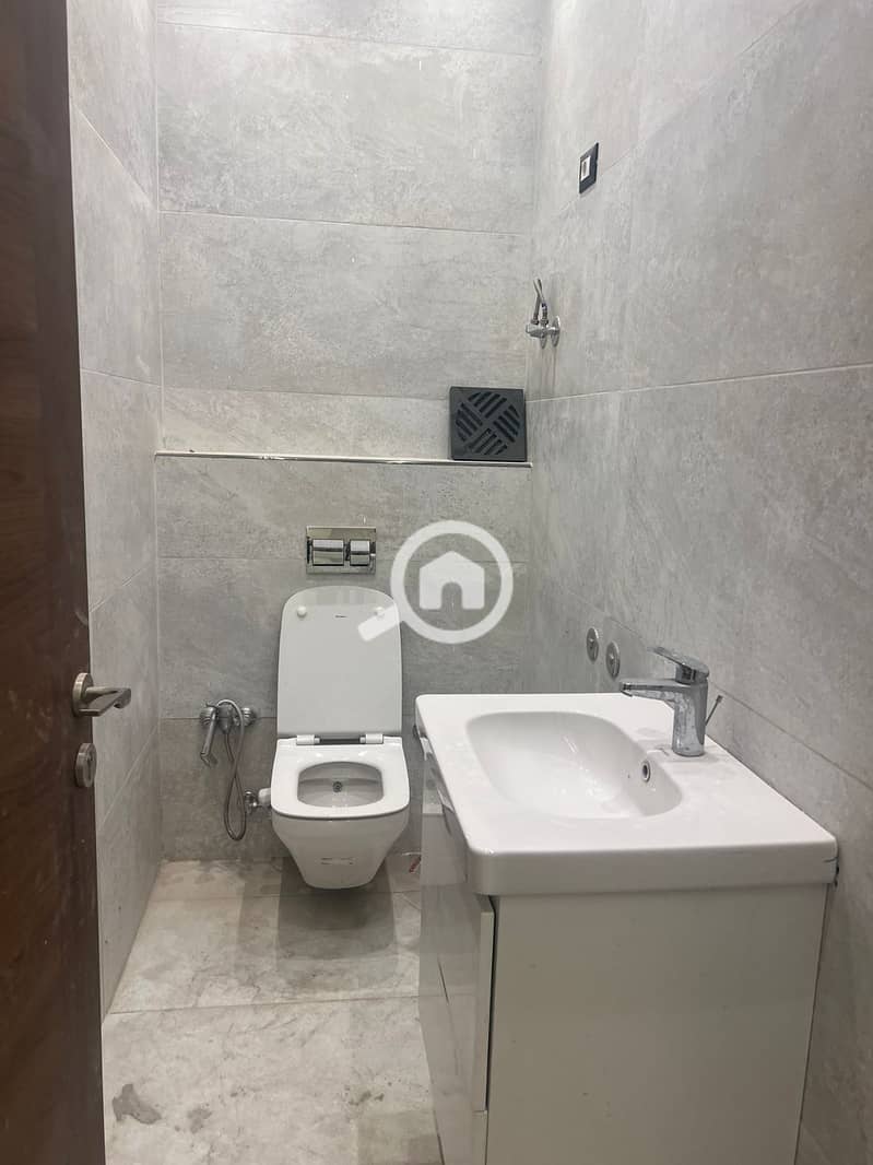 5 WhatsApp Image 2025-12-25 at 2.22. 32 PM. jpeg