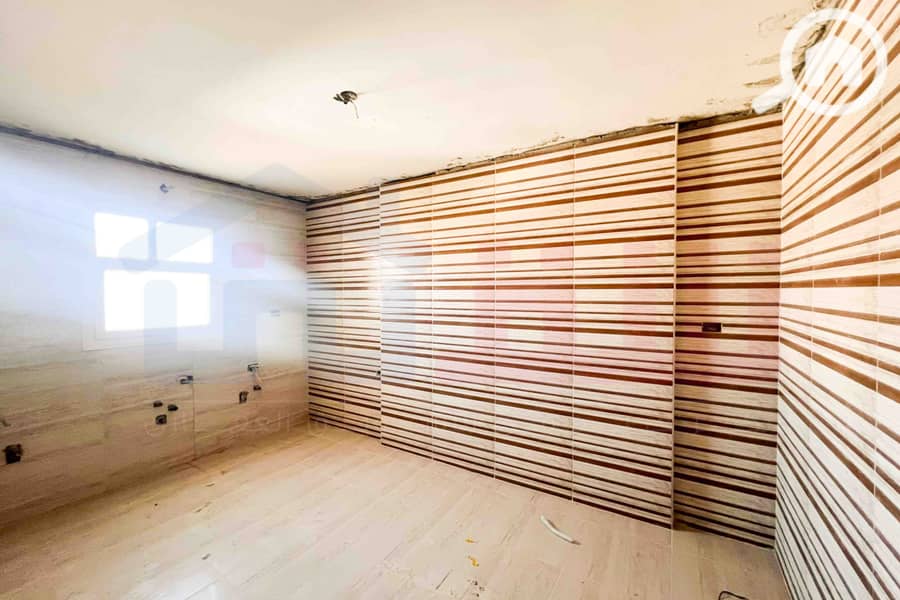 9 WhatsApp Image 2025-12-23 at 11.03. 42 (1). jpg