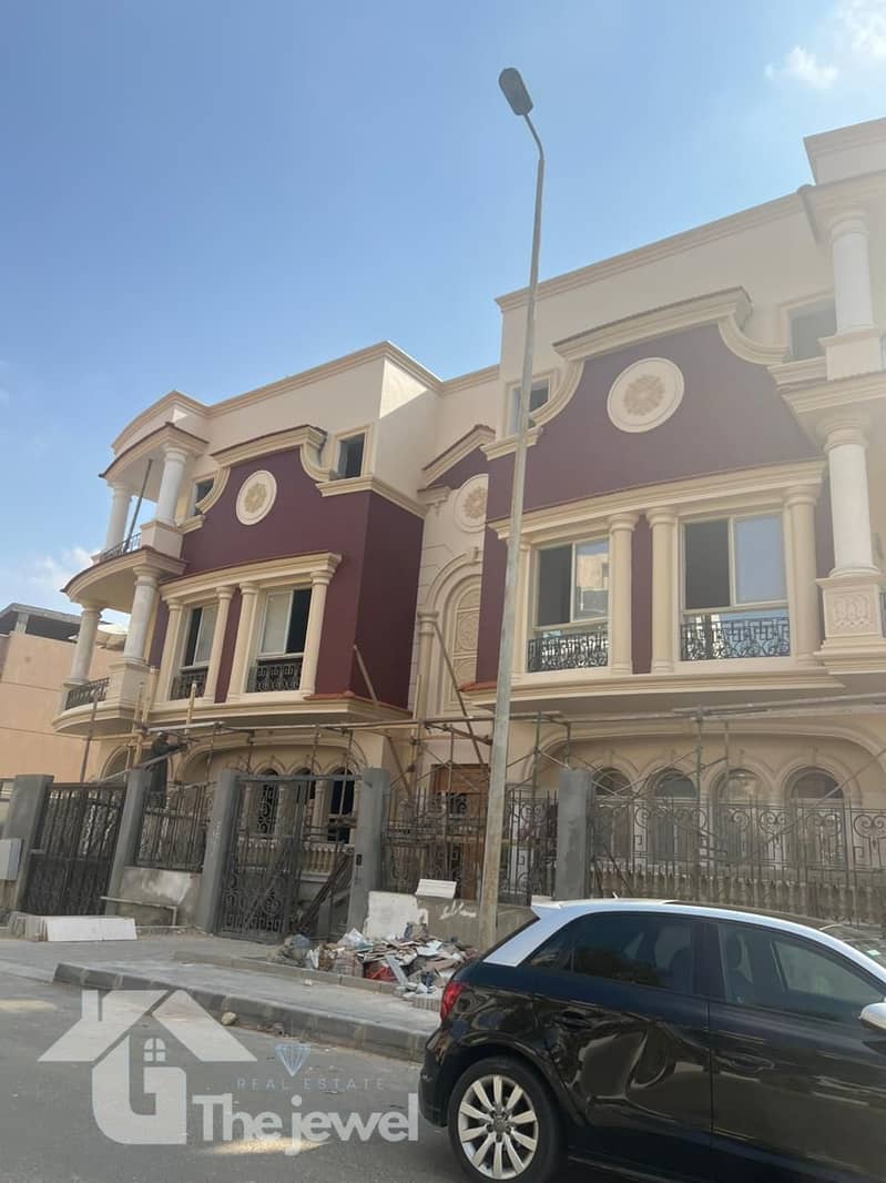 2 6fc6bbcd-13a9-48bd-9de6-624bb039cb55. jpg