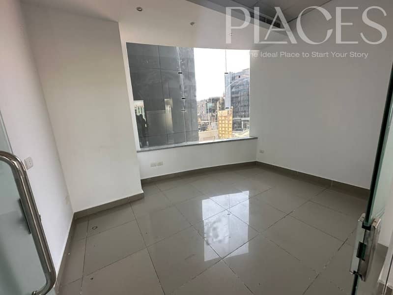 4 صورة واتساب بتاريخ 1447-03-25 في 15.46. 22_7e84b454. jpg