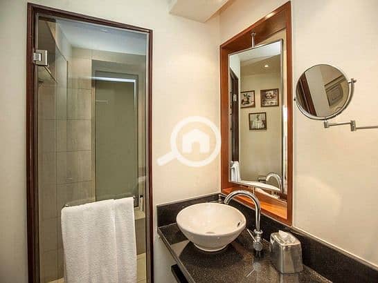 8 66b725ea-57d0-46d5-a06d-fb76121922bd. jpg