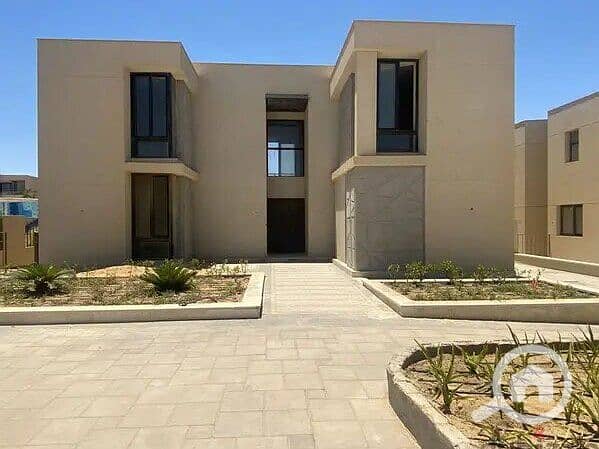 6 159892655-600x450. jpg