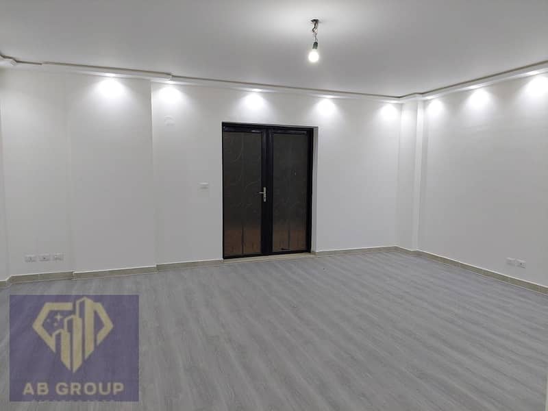 7 7998a3dc-36ce-4040-b158-3251914780a4. jpg