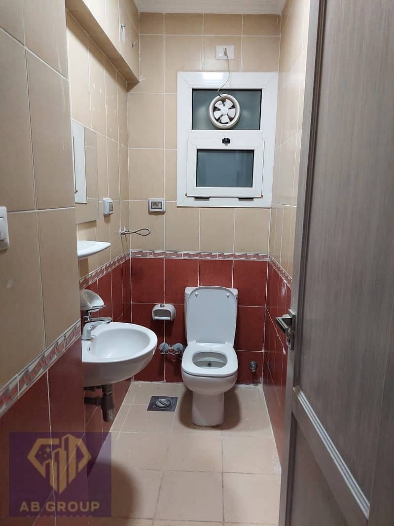 10 bd524646-a78e-47aa-9144-531eb2270248. jpg