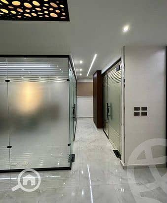 مكتب عمل جماعي  للبيع في الشيخ زايد، الجيزة - 31. PNG