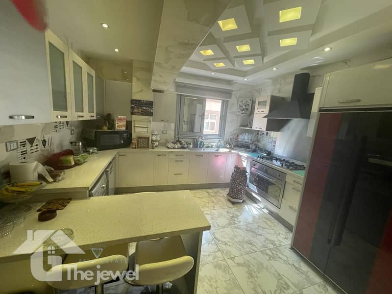 13 39d0ecbc-1224-4c2b-b115-9e30bb42fac0. jpg