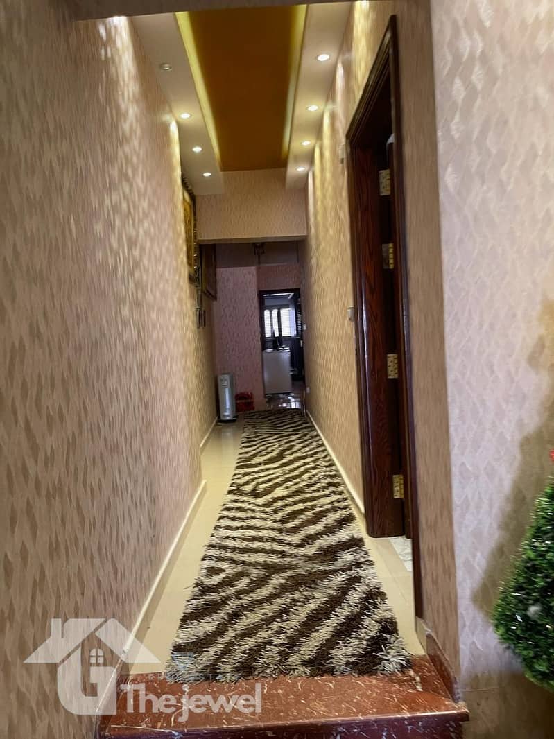 21 d17e892b-f9d5-423f-8007-d5ed1c56f9e9. jpg