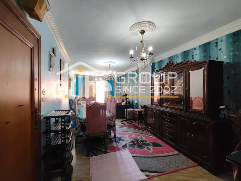 2 e662671c-4c70-4d1d-97bd-02a90cdd2a8f. jpg