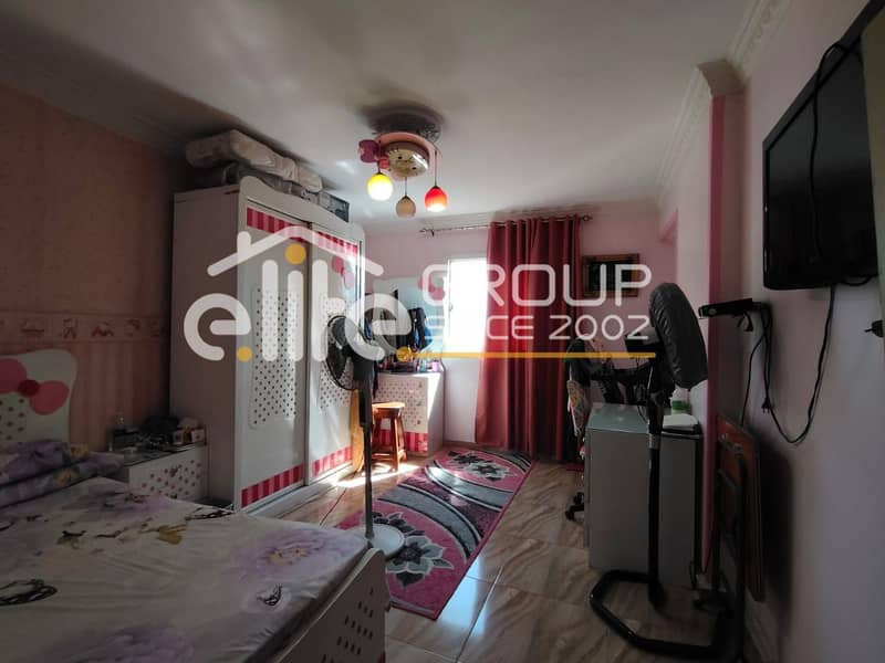 9 e0423def-0821-4c37-b9ed-729533ecd6fb. jpg