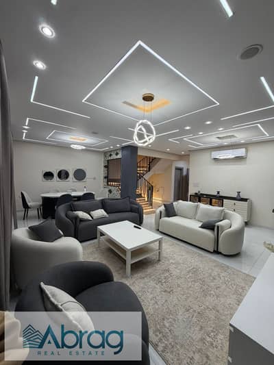 فیلا 4 غرف نوم للايجار في الشيخ زايد، الجيزة - WhatsApp Image 2025-12-22 at 10.13. 45 PM. jpeg