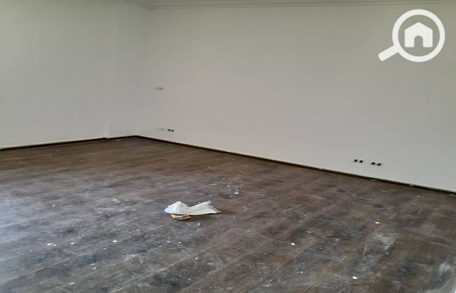 7 7b2abdfa-ad0f-4316-822d-7c16791b1f58. jpg