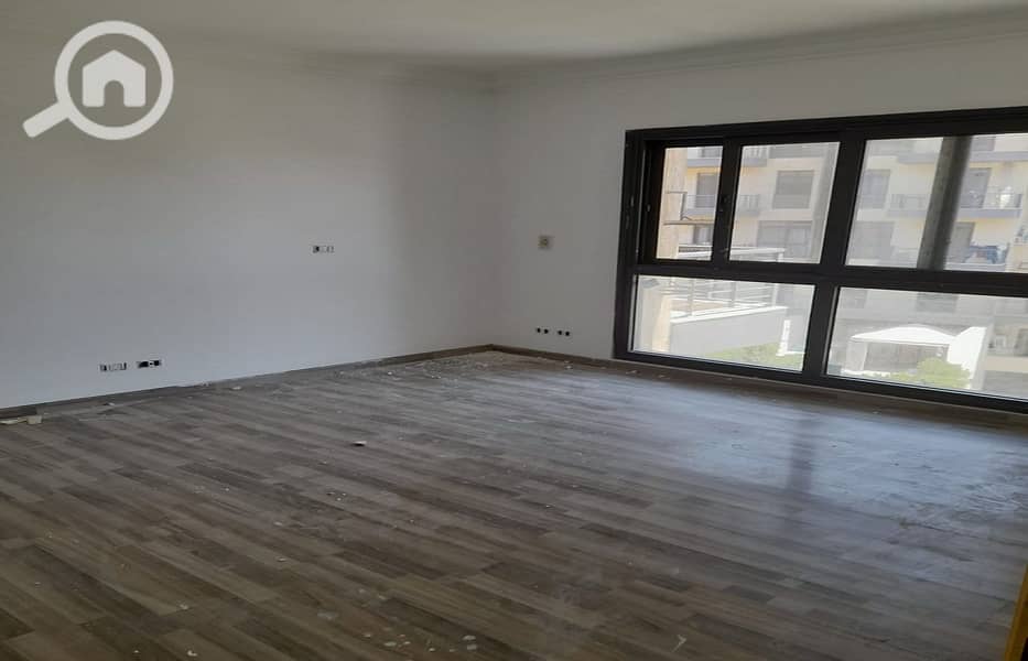 8 478a9c10-03c5-4088-a09f-2c1ca8c48e78. jpg