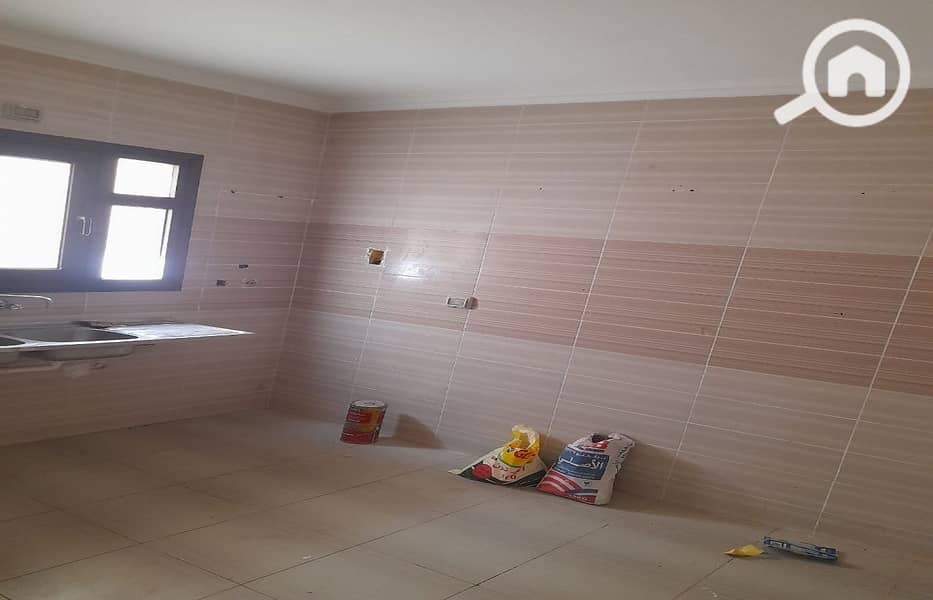 12 186e037c-38a1-4a7f-9574-86faddbf644c. jpg