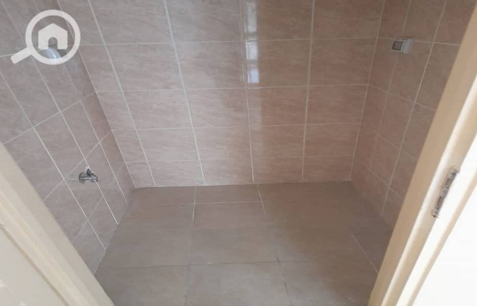 13 f90cbe9b-26c6-4637-8585-2c3d6ad01bdb. jpg