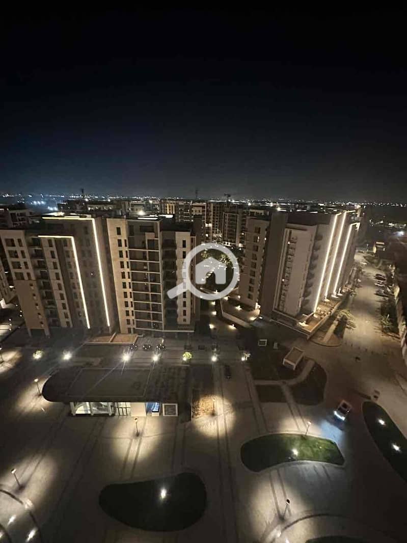 2 1b88c540-83a0-4938-ae24-7ffa0a11eaa9. jpg