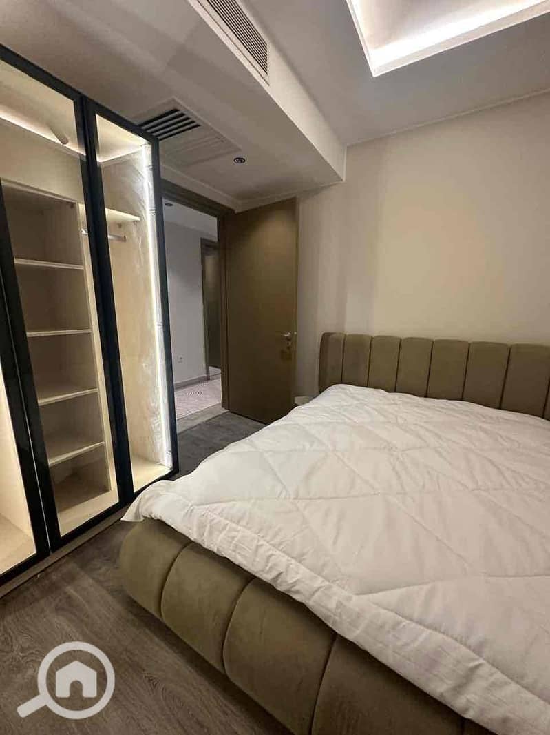 10 b1ef76be-b126-4fd2-8f9f-468b80f18caa. jpg