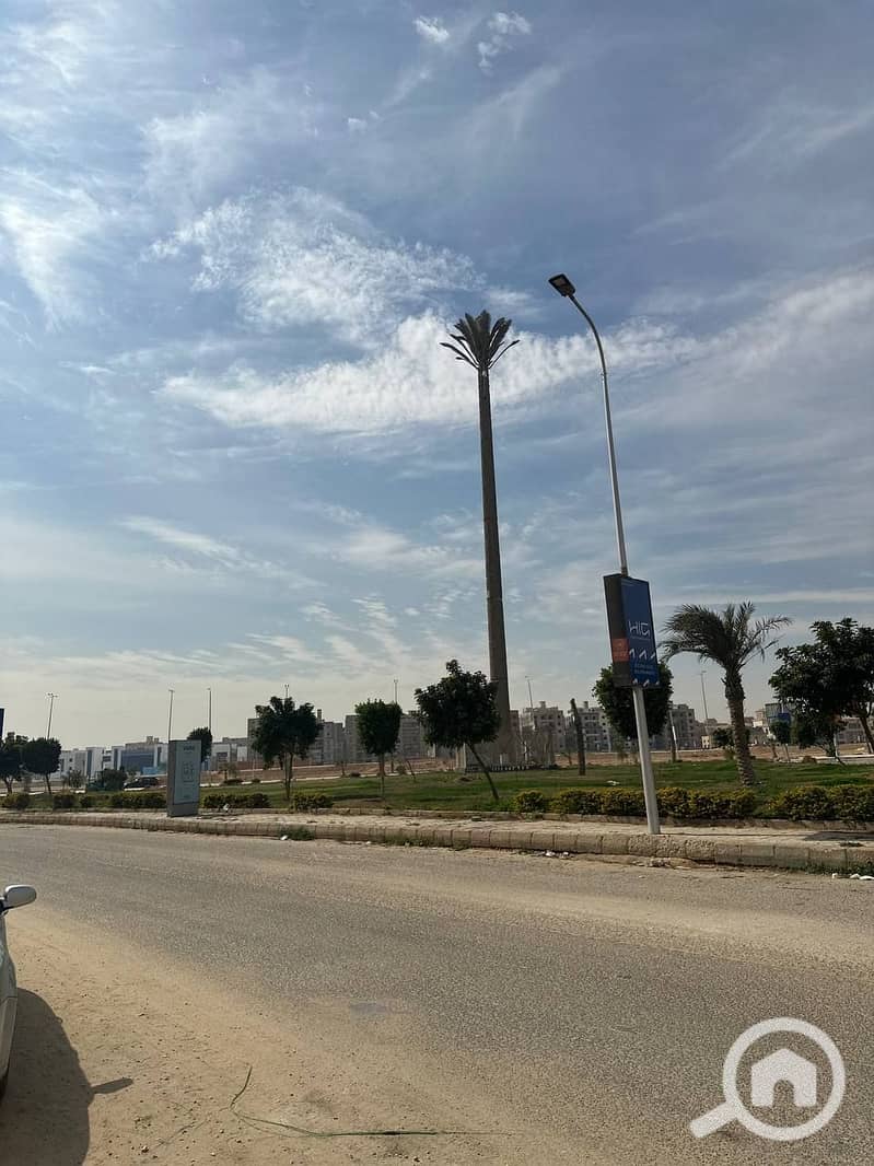 8 e33acbc0-a3a8-4cdc-a3fd-d4612be051c4. jpg