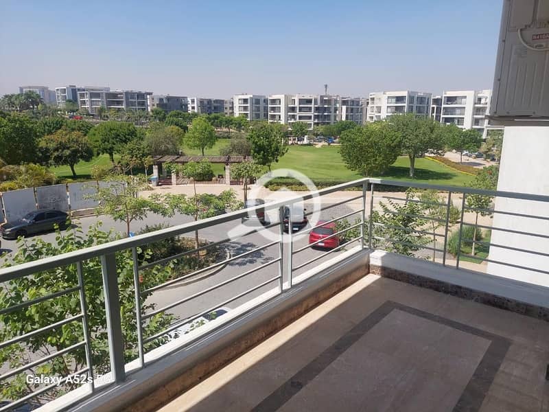 4 WhatsApp Image 2025-12-25 at 3.07. 28 PM (1). jpeg